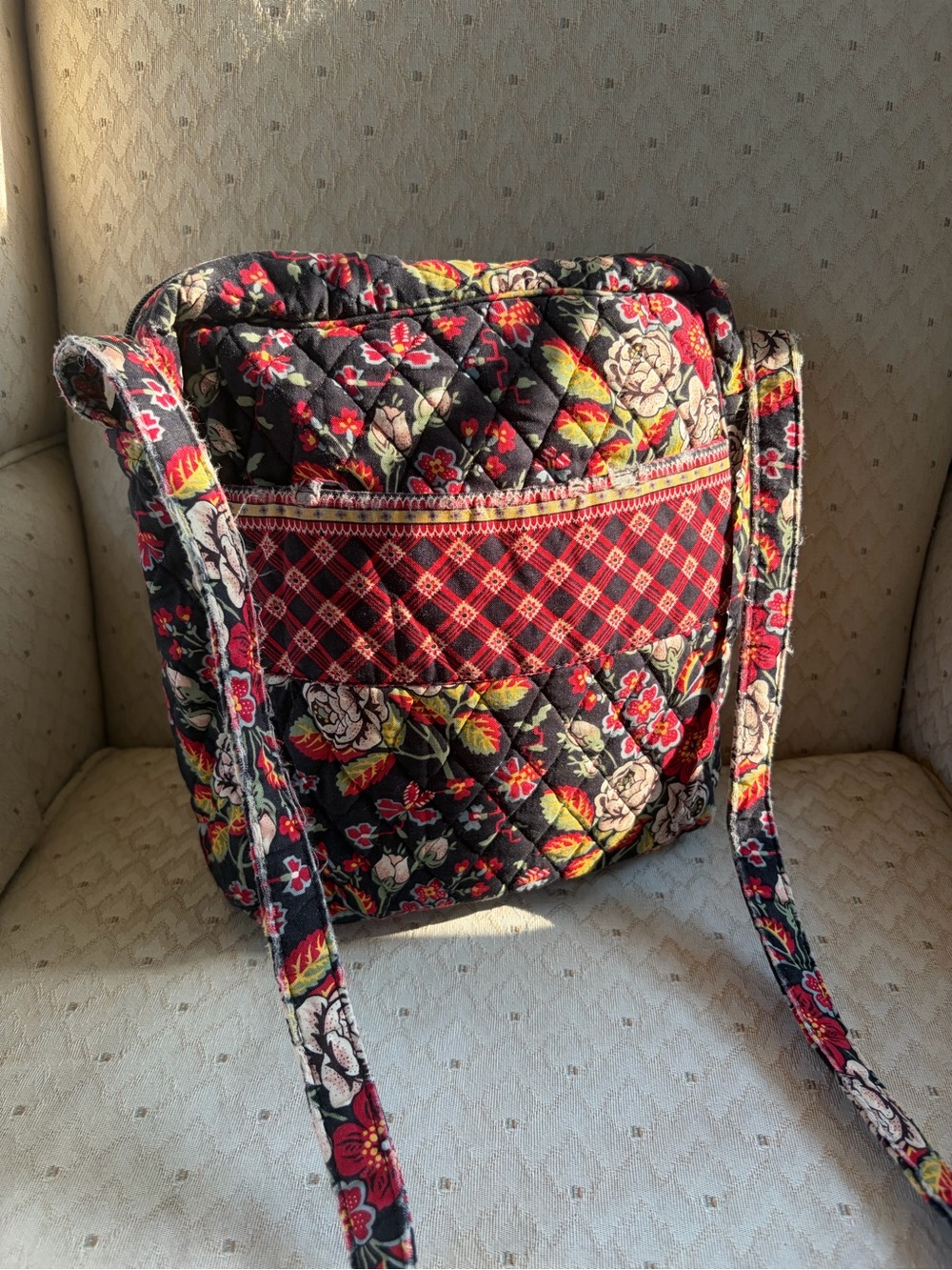 vintage Vera Bradley crossbody bag in the retired Anastasia pattern